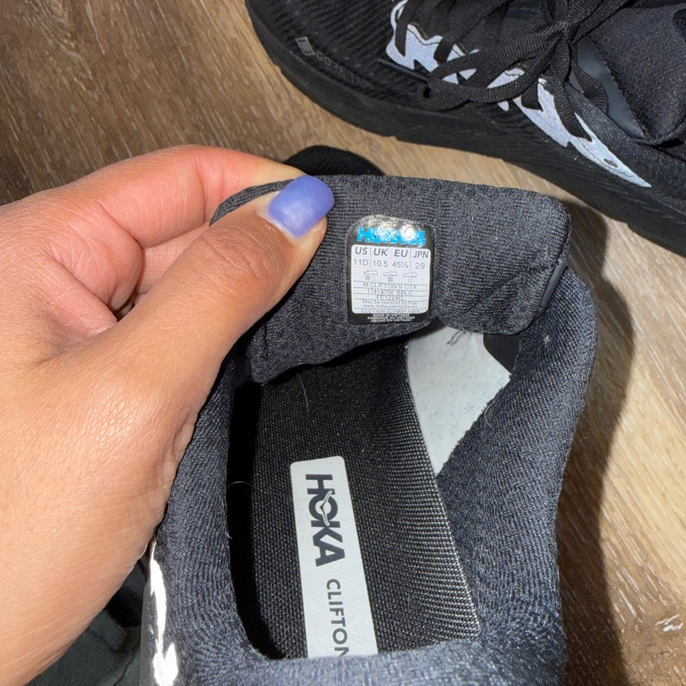 HOKA Men's Clifton 9 GTX Running Shoes - Picture 5 of 7